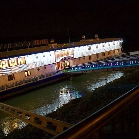 Botel Marina Bratislava Luaran gambar