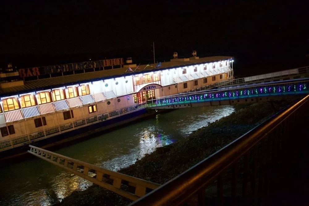 Botel Marina Bratislava Luaran gambar