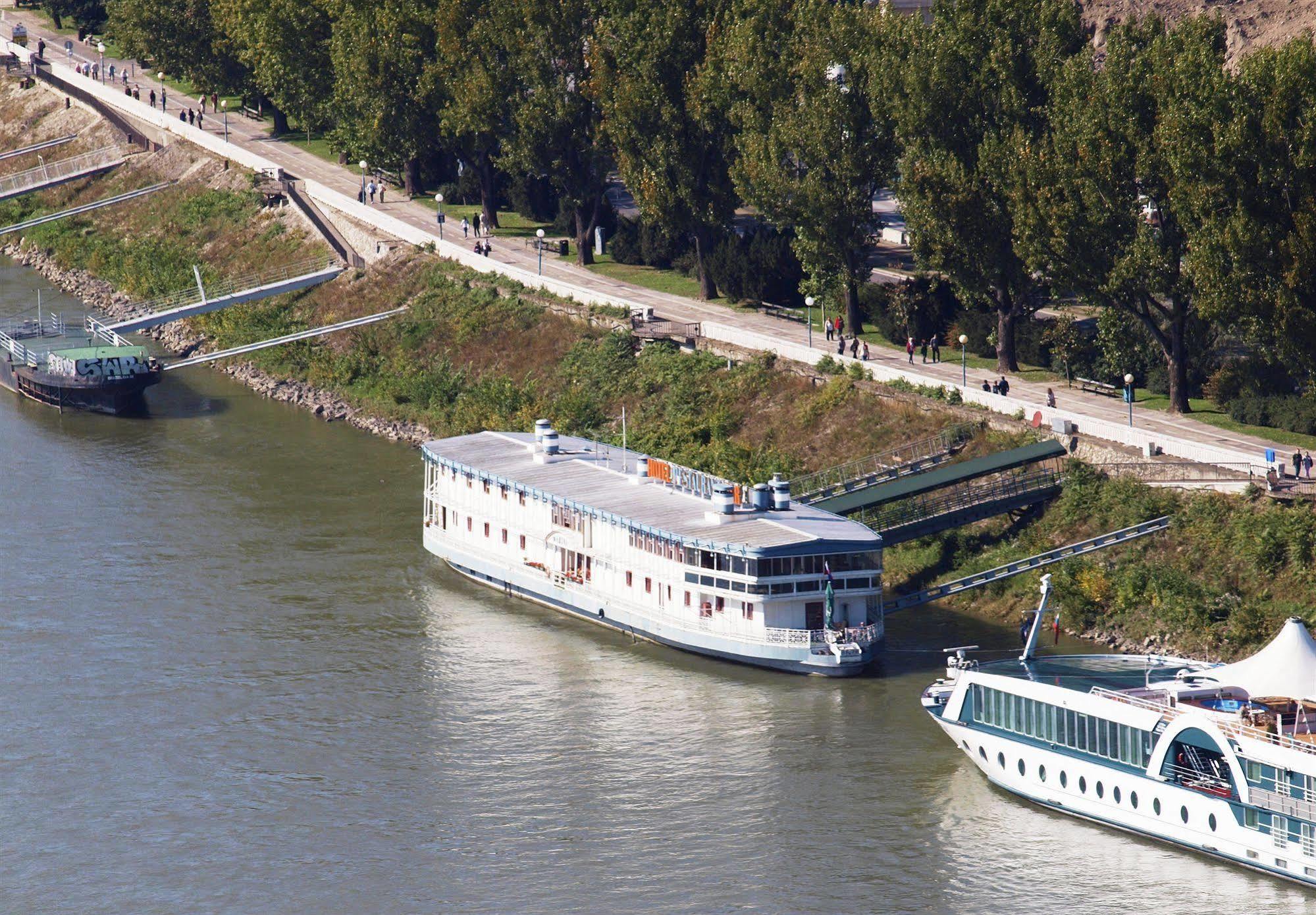 Botel Marina Bratislava Luaran gambar